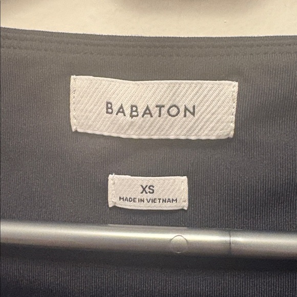 NWOT Babaton Contour Square Neck Long Sleeve Top Black, size Small - Picture 3 of 4